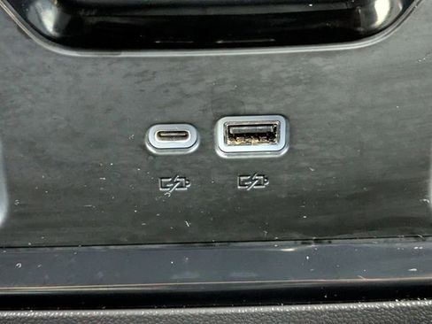 Used 2024 GMC Sierra 1500 AT4X image 16