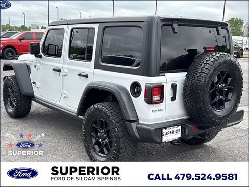 Used 2024 Jeep Wrangler Unlimited Sport AWD/4WD image 8