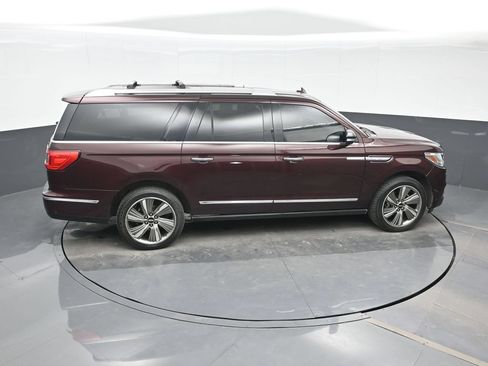 Used 2018 Lincoln Navigator L Reserve w/ Technology Package AWD/4WD image 22