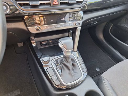 Used 2024 Kia Seltos S FWD image 13