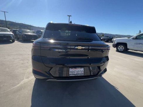 Used 2025 Chevrolet Equinox EV LT w/ Convenience Package image 7