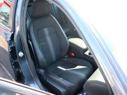 Used 2025 Honda Civic Sport image 14
