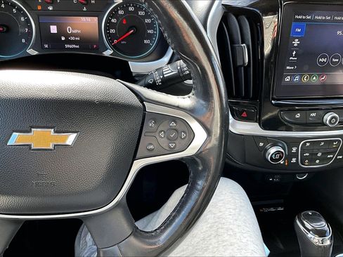 Used 2020 Chevrolet Traverse Premier image 24