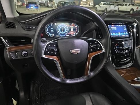 Used 2016 Cadillac Escalade Premium image 14