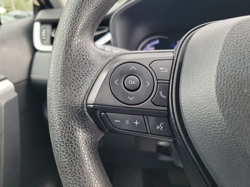 Used 2025 Toyota RAV4 LE AWD/4WD image 23
