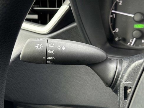 Used 2025 Toyota Corolla LE image 26