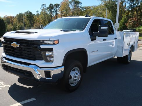 New 2025 Chevrolet Silverado 3500 W/T w/ WT Convenience Package AWD/4WD image 3