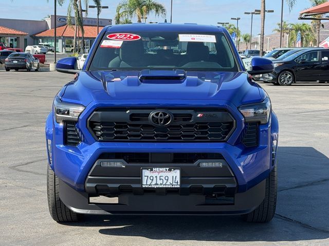 Used 2025 Toyota Tacoma TRD Sport AWD/4WD image 2