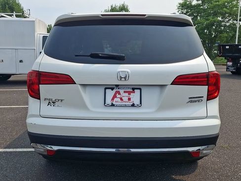 Used 2016 Honda Pilot Touring image 5