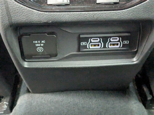 Used 2025 Jeep Grand Cherokee Altitude AWD/4WD image 16