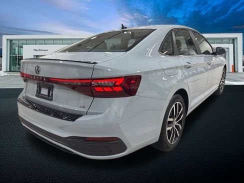 New 2026 Volkswagen Jetta SE image 6