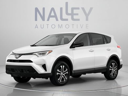 Used 2018 Toyota RAV4 LE AWD/4WD image 1