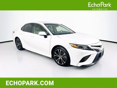 Used 2018 Toyota Camry SE w/ Moonroof Package