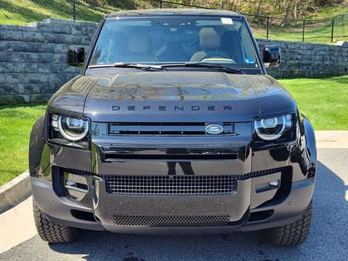 New 2026 Land Rover Defender 110 S AWD/4WD image 8