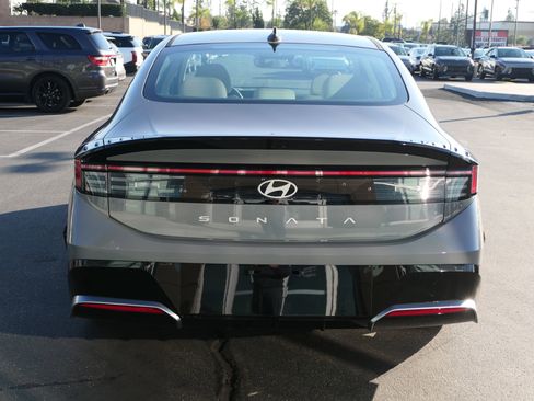 Used 2026 Hyundai Sonata SEL FWD image 4