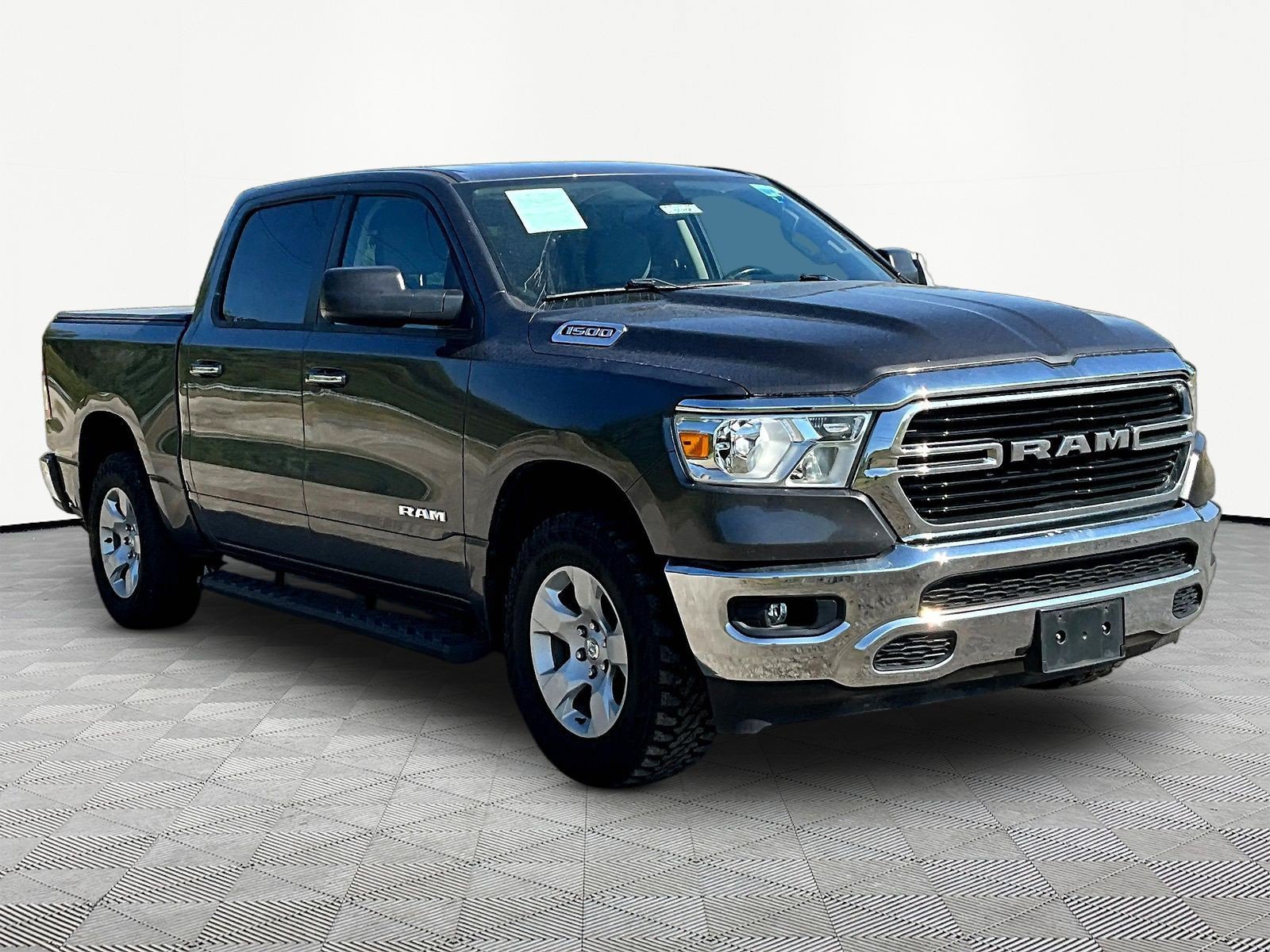 Used 2020 RAM 1500 Big Horn AWD/4WD image 3
