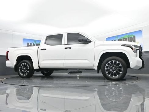 Used 2025 Toyota Tundra SR w/ SR Tow Package AWD/4WD image 21