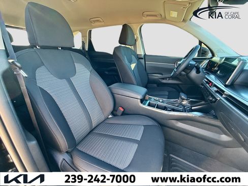 New 2026 Kia Sorento LX FWD image 13