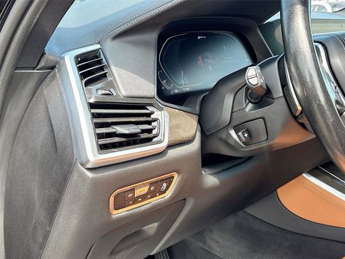 Used 2022 BMW X5 xDrive45e w/ Parking Assistance Package image 10