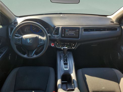 Certified 2022 Honda HR-V EX image 8