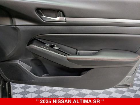 Certified 2025 Nissan Altima 2.5 SR AWD/4WD image 33
