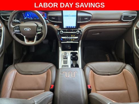 Used 2023 Ford Explorer King Ranch w/ Technology Package RWD image 16