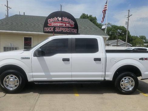 Used 2017 Ford F150 XL w/ Equipment Group 101A Mid AWD/4WD image 3