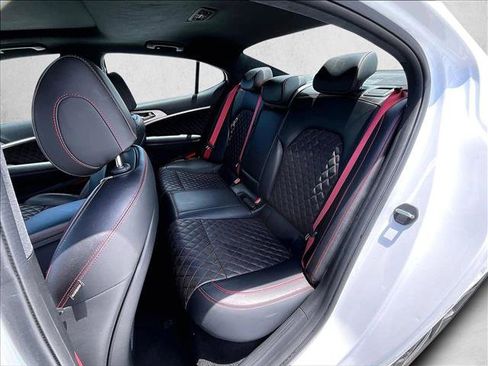 Used 2022 Genesis G70 3.3T RWD image 28