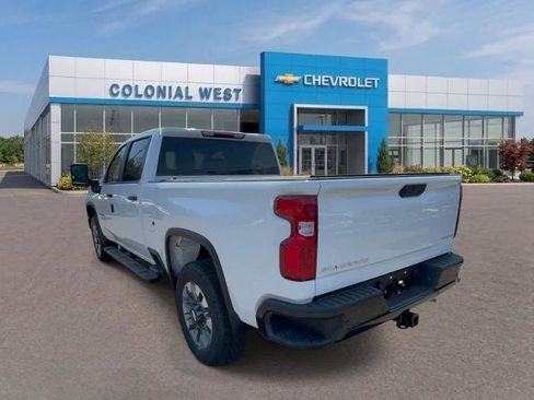 Used 2026 Chevrolet Silverado 2500 Custom AWD/4WD image 3