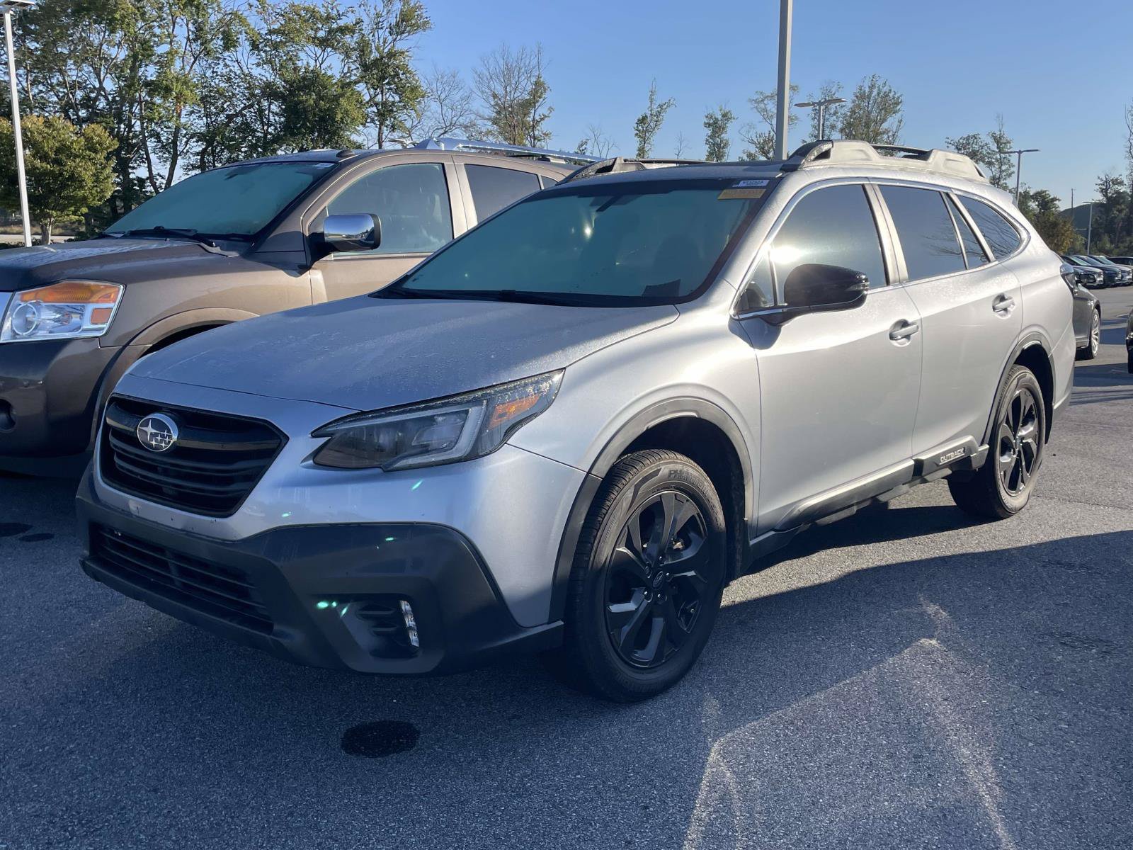 Used 2020 Subaru Outback Onyx Edition XT w/ Popular Package #2 AWD/4WD image 2