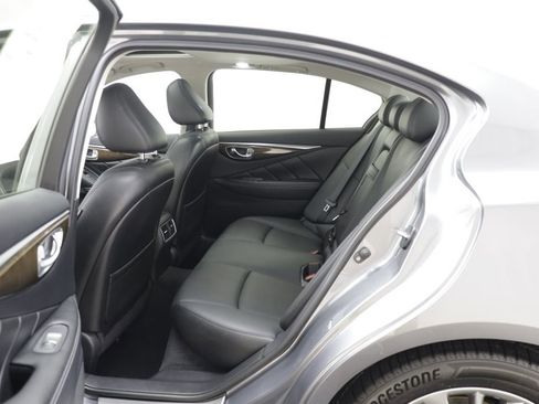 Used 2019 INFINITI Q50 Luxe w/ Essential Package (3.0T Luxe) AWD/4WD image 14
