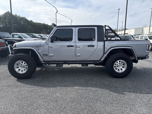 Used 2020 Jeep Gladiator Sport w/ Quick Order Package 24S image 4