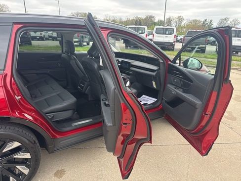 New 2026 Lincoln Nautilus Reserve w/ Jet Appearance Package image 11