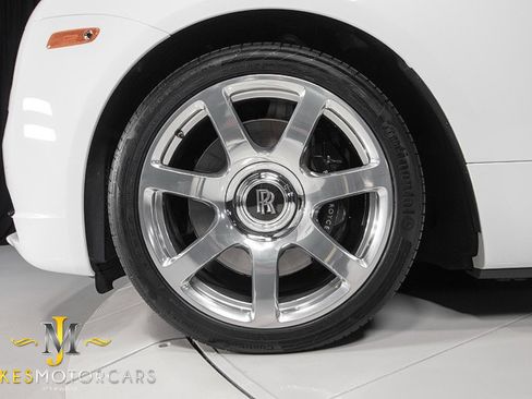 Used 2017 Rolls-Royce Dawn image 60