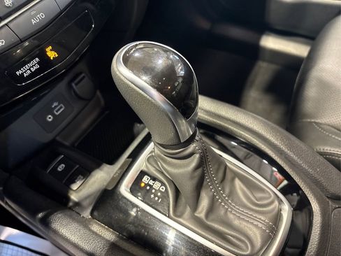 Used 2021 Nissan Rogue Sport SL w/ Premium Package image 34