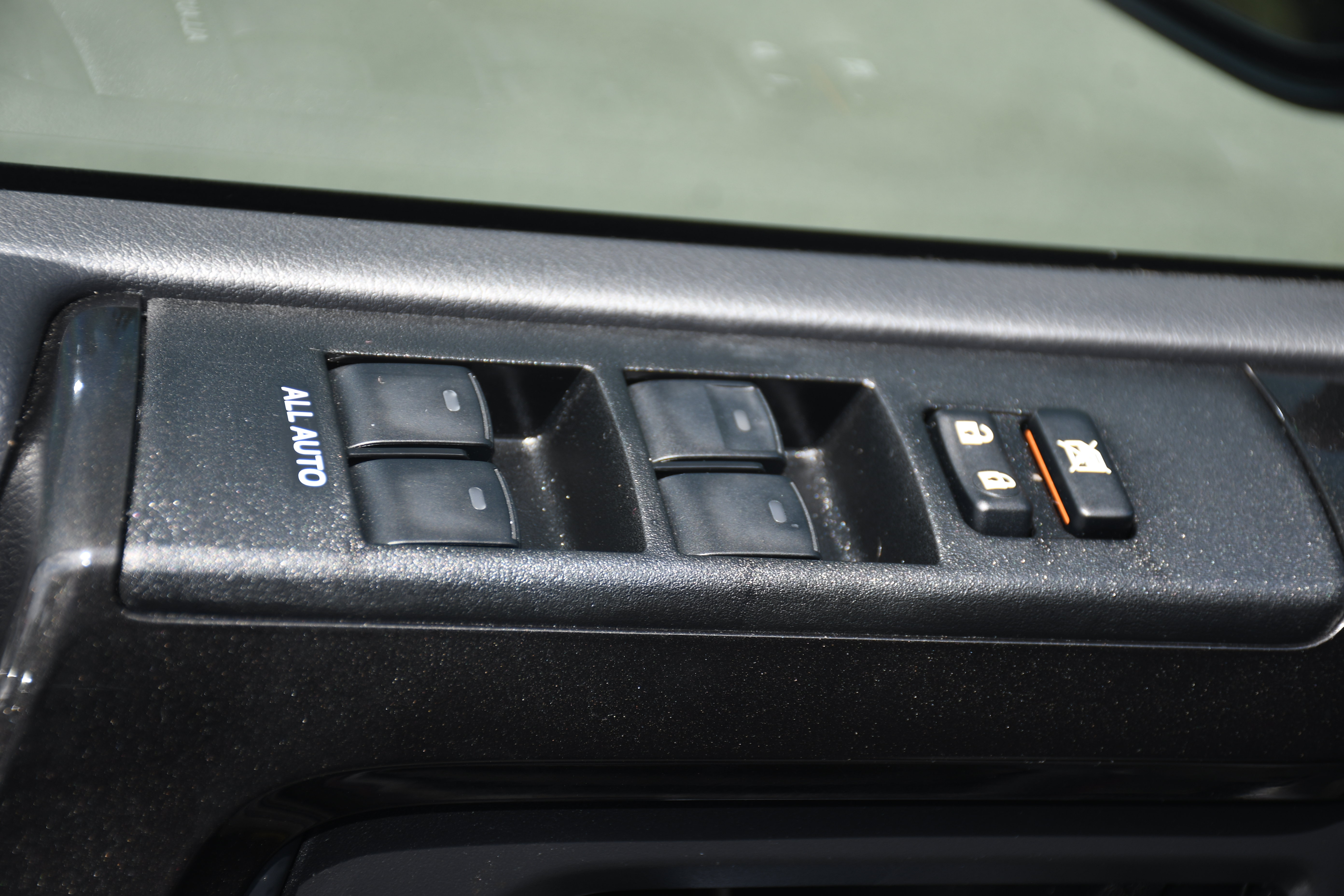 Certified 2024 Toyota 4Runner TRD Off-Road Premium AWD/4WD image 13