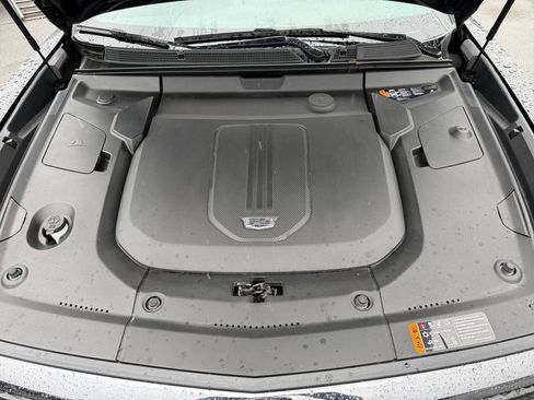 Used 2024 Cadillac Lyriq Sport AWD/4WD image 29