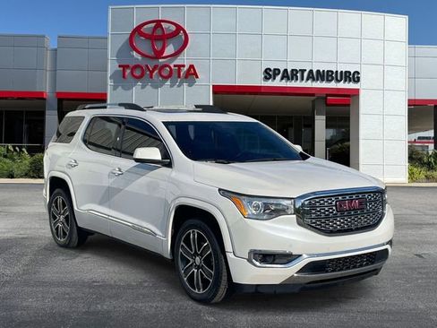 Used 2017 GMC Acadia Denali w/ Technology Package AWD/4WD image 1