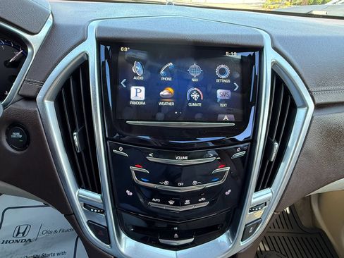 Used 2015 Cadillac SRX Luxury w/ Driver Awareness Package FWD image 22