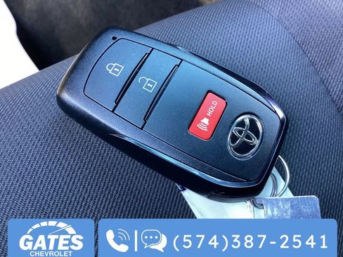 Used 2024 Toyota Tacoma SR image 28