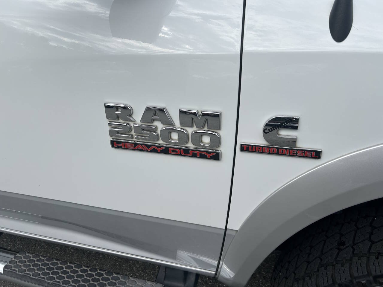 Used 2015 RAM 2500 Laramie w/ Convenience Group AWD/4WD image 15