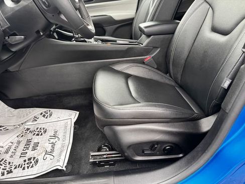 Certified 2025 Jeep Compass Limited image 22