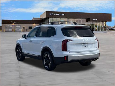 Used 2024 Kia Telluride S w/ S Sunroof Package AWD/4WD image 3