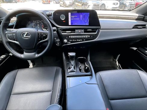 Used 2024 Lexus ES 350 w/ Premium Package image 16