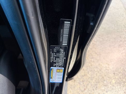 Used 2026 Kia Carnival FWD image 27