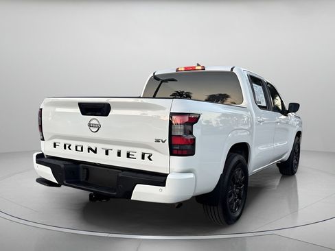 Used 2023 Nissan Frontier SV w/ Technology Package image 3