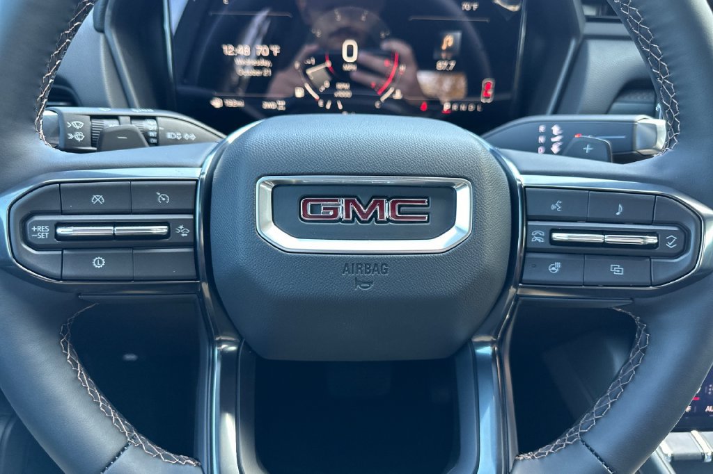 New 2027 GMC Terrain AT4 w/ Convenience Package III AWD/4WD image 28