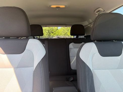 Used 2025 Chevrolet Trax LS w/ LS Convenience Package FWD image 37