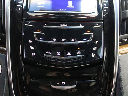 Used 2017 Cadillac Escalade ESV Luxury image 44