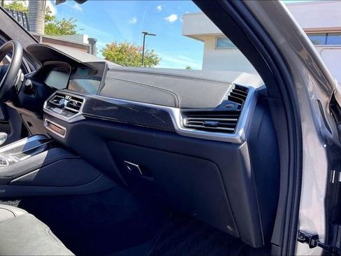 Used 2023 BMW X6 M AWD/4WD image 16